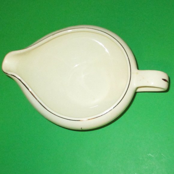 Serenade Dinnerware Gravy Boat Made in USA Eggshell Porcelain Tableware Holiday - Picture 9 of 11